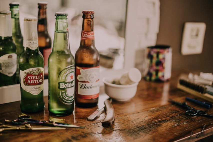 Onderzoek wijst uit: de bierbuik bij mannen is weer helemaal in!