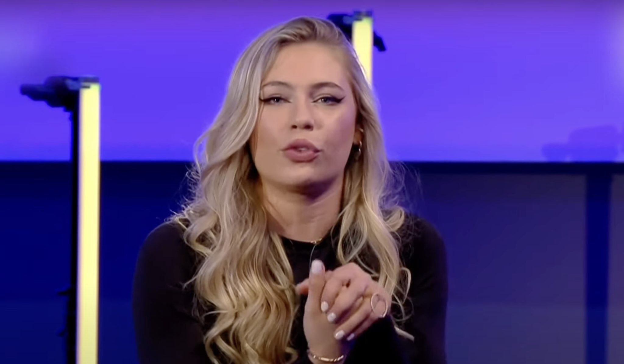 Jutta leerdam woest door vragen twan huys in college tour