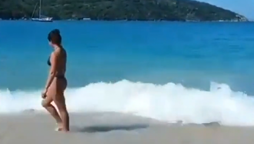 Man filmt laatste secondes van zijn leven op strand