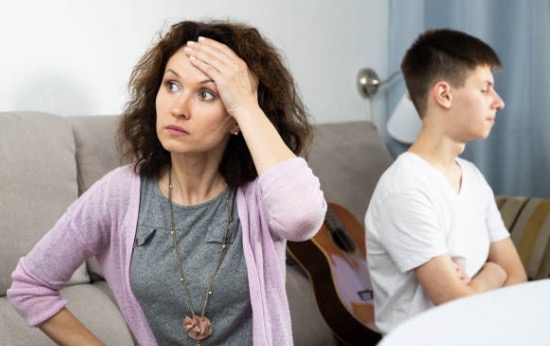 zoon (8) doet haar denken aan haar ex