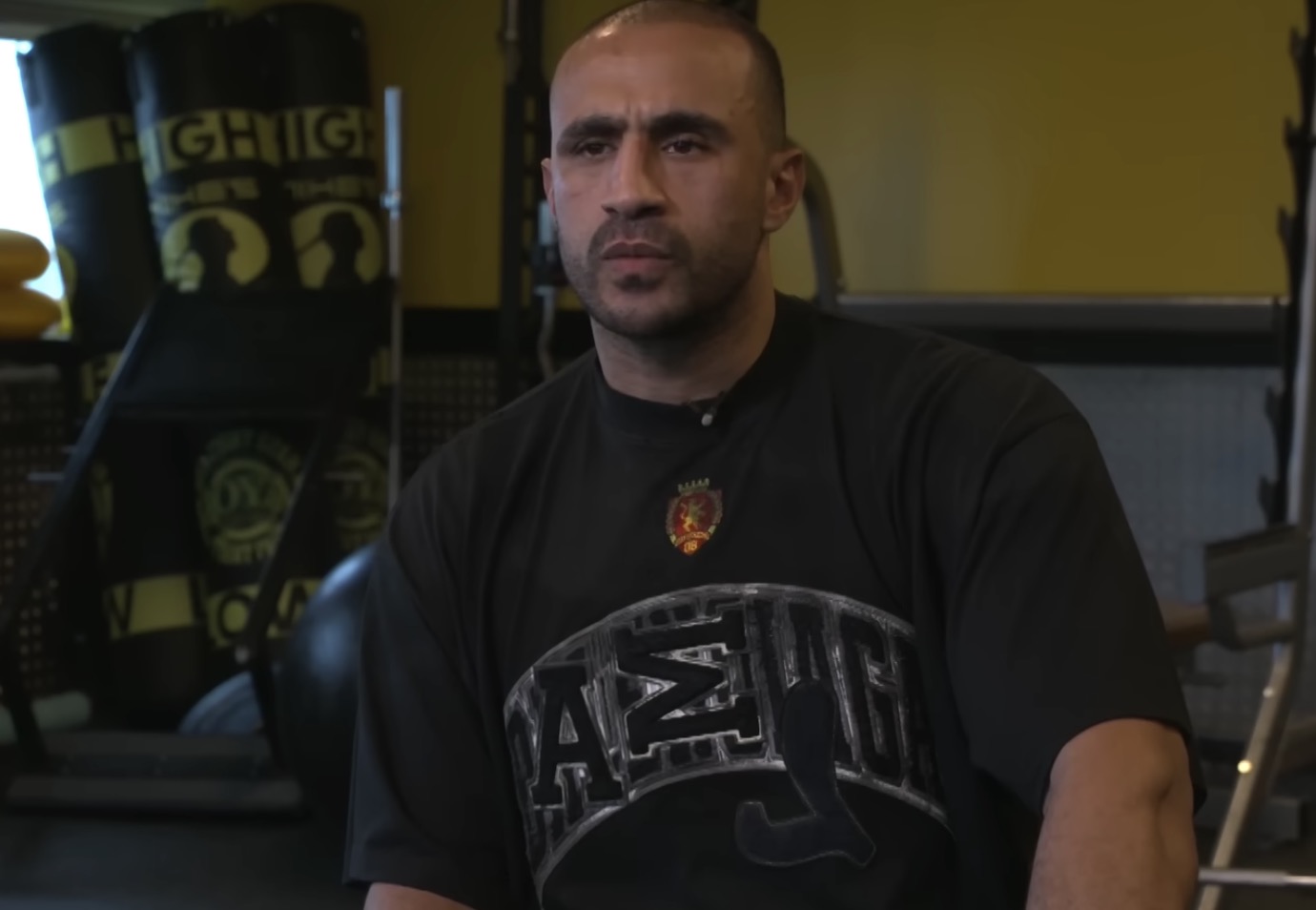 Badr Hari betrapt op affaire met bekende