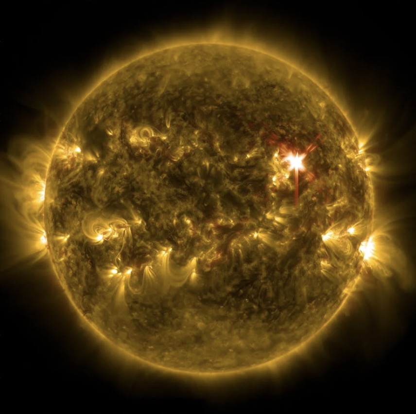 Wetenschappers waarschuwen: Dit is wanneer de zon dooft en aarde vergaat