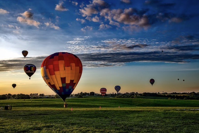 Huwelijksaanzoek in luchtballon gaat totaal mis: "Ergste dag van mijn leven!"