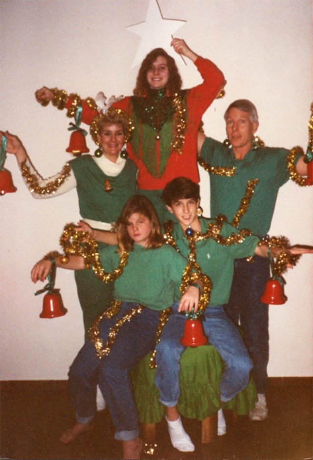 Dit zijn de 16 meest ongemakkelijke kerstfoto's met het gezin