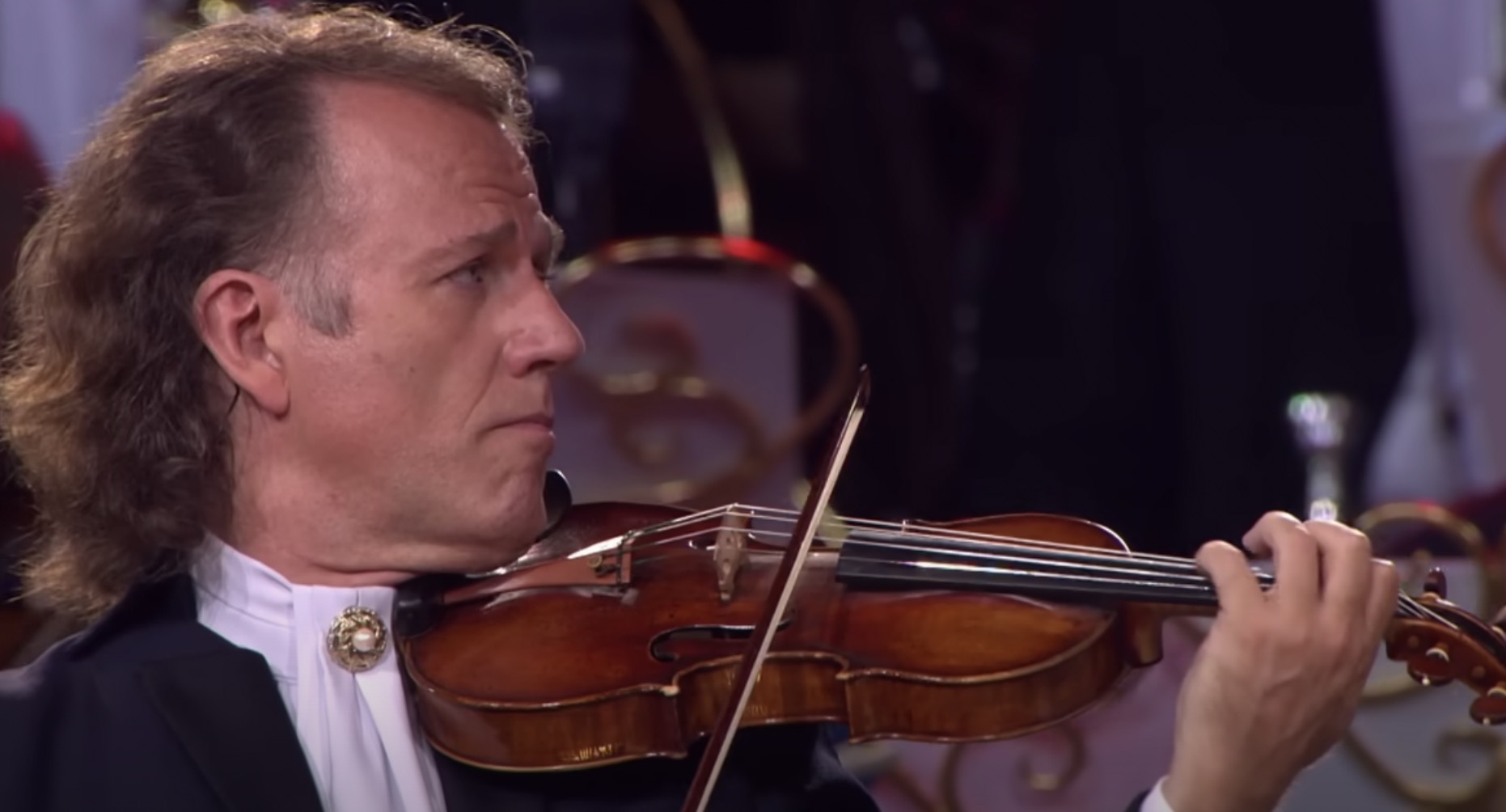 Fans André Rieu woest: "Trek hier niet de stekker uit!"